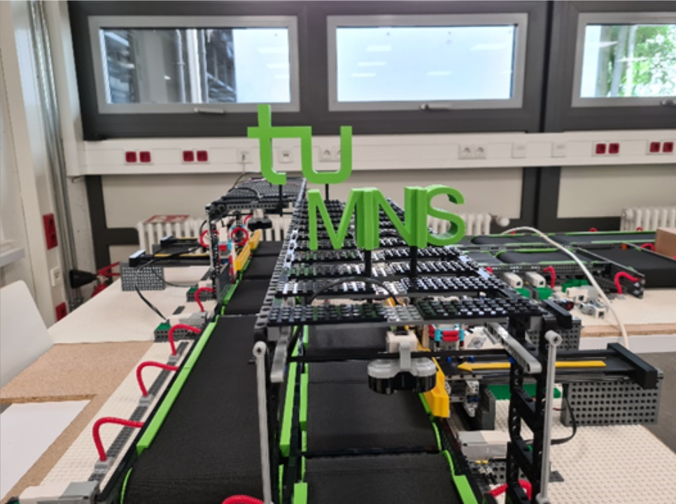 MINIS: A cooperative learning environment for the logistics transformation